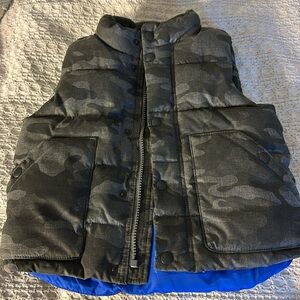 Great condition 2T thick puffer vest